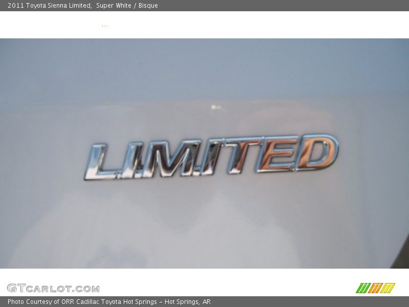 Super White / Bisque 2011 Toyota Sienna Limited