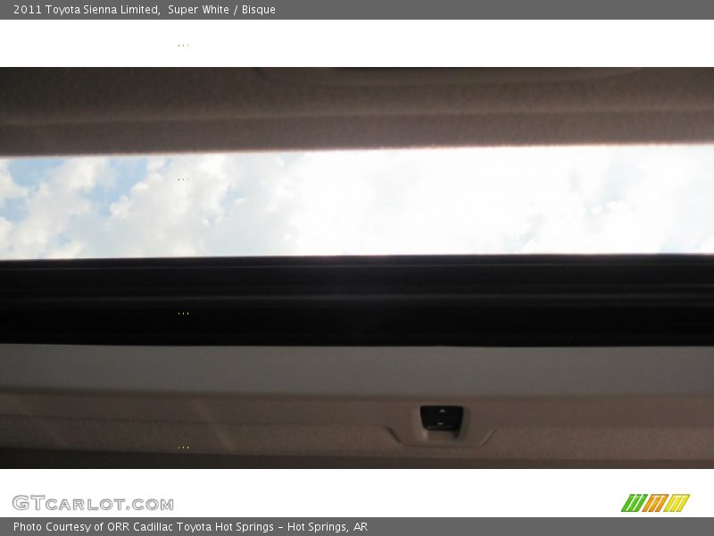 Super White / Bisque 2011 Toyota Sienna Limited