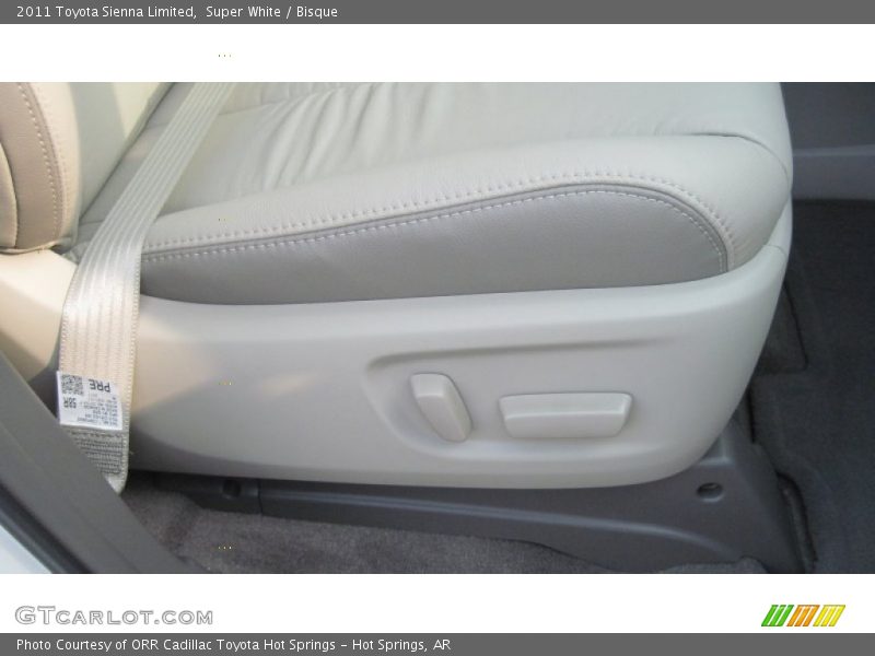 Super White / Bisque 2011 Toyota Sienna Limited