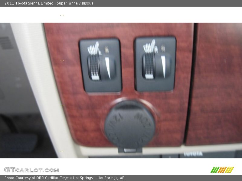 Super White / Bisque 2011 Toyota Sienna Limited