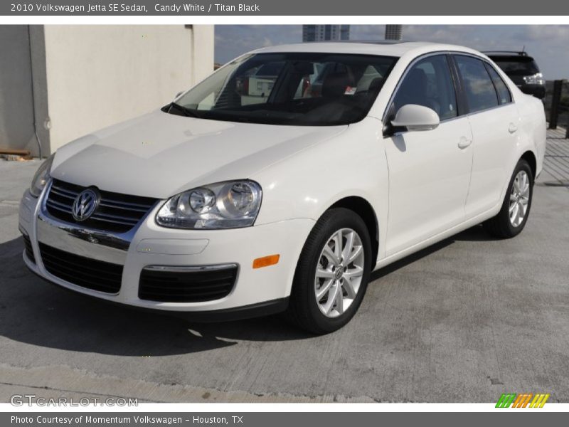 Candy White / Titan Black 2010 Volkswagen Jetta SE Sedan