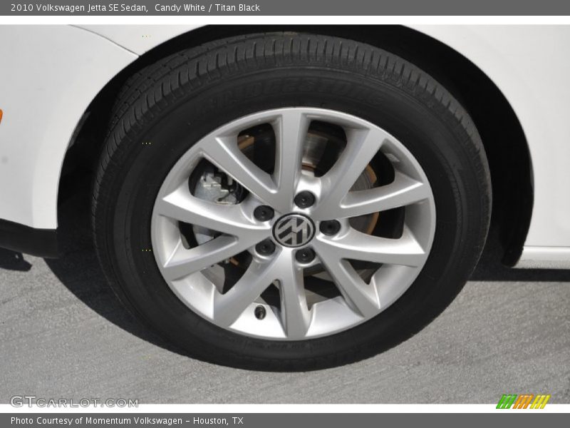 Candy White / Titan Black 2010 Volkswagen Jetta SE Sedan