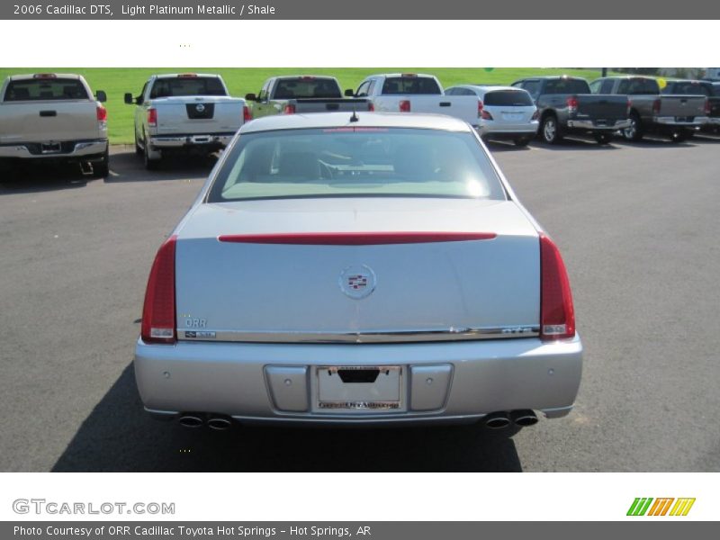 Light Platinum Metallic / Shale 2006 Cadillac DTS