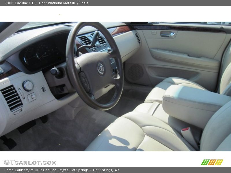 Light Platinum Metallic / Shale 2006 Cadillac DTS