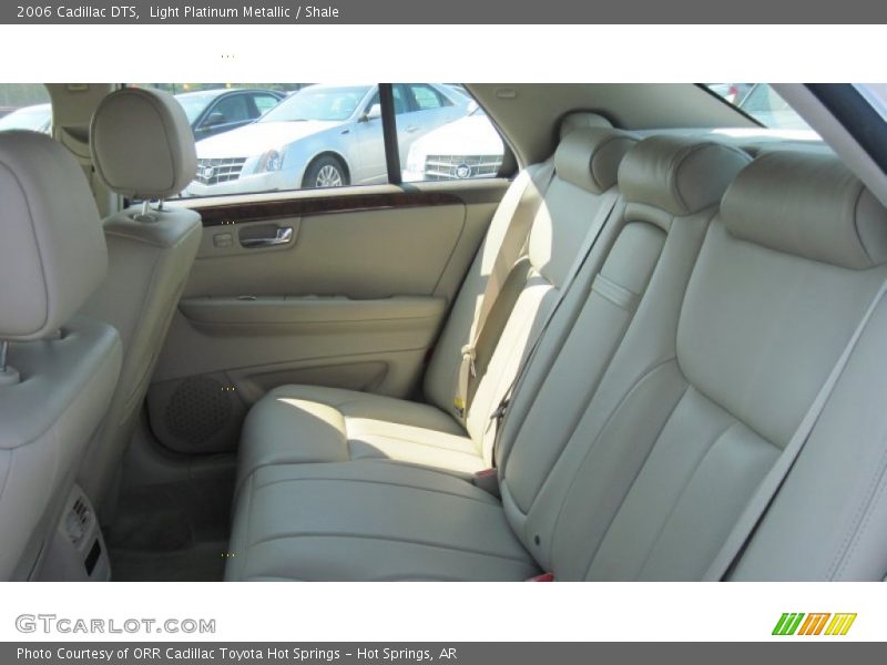 Light Platinum Metallic / Shale 2006 Cadillac DTS