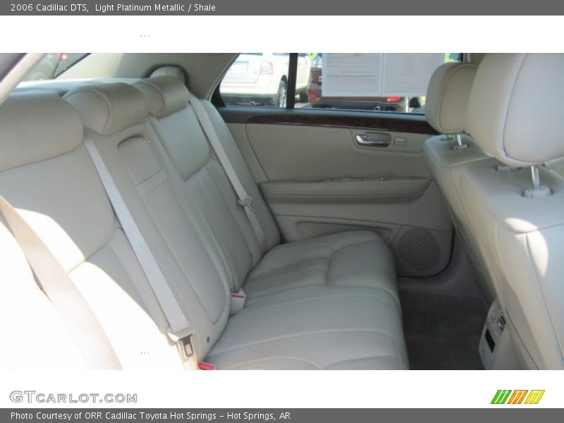 Light Platinum Metallic / Shale 2006 Cadillac DTS
