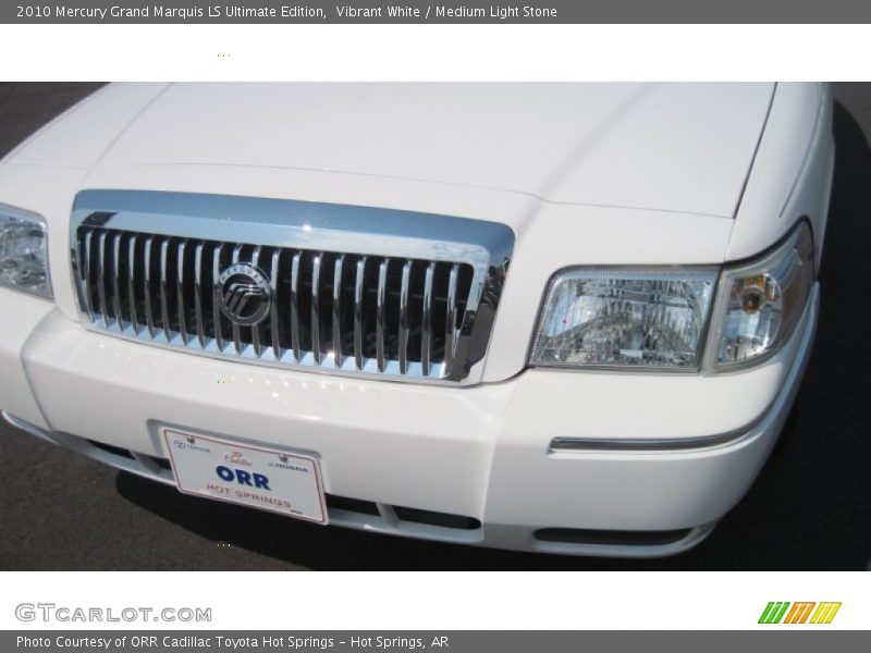 Vibrant White / Medium Light Stone 2010 Mercury Grand Marquis LS Ultimate Edition