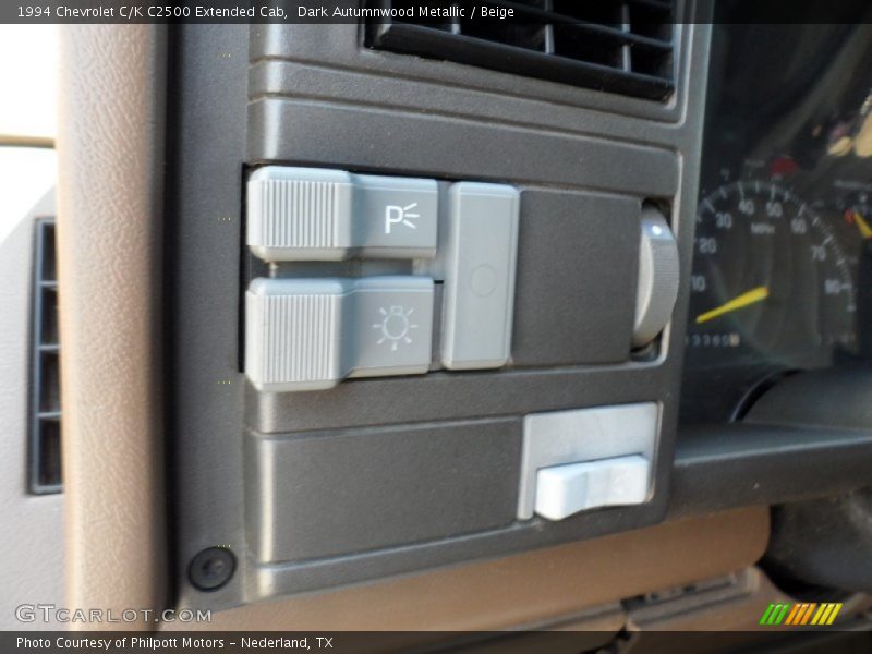 Controls of 1994 C/K C2500 Extended Cab