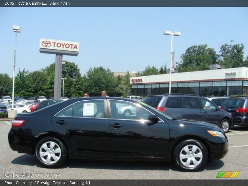 Black / Ash 2009 Toyota Camry LE