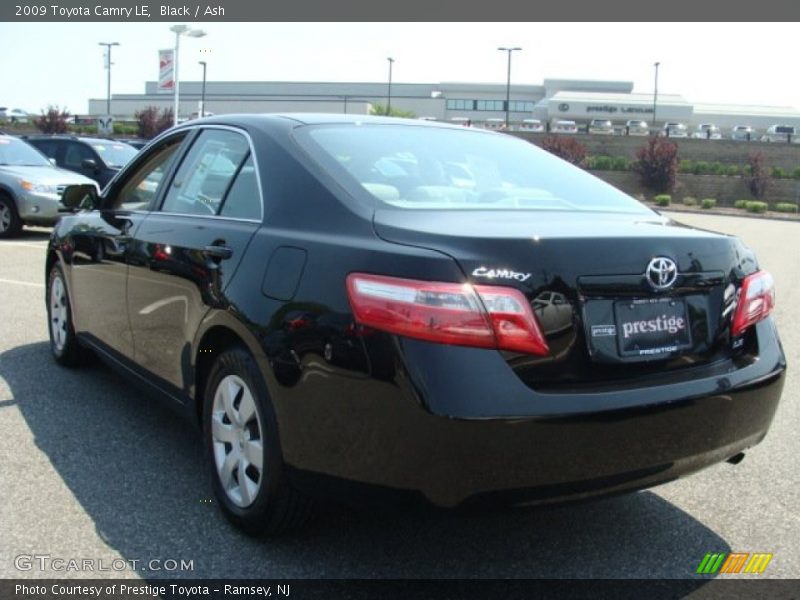 Black / Ash 2009 Toyota Camry LE