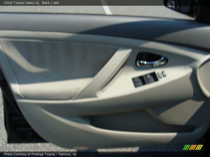 Black / Ash 2009 Toyota Camry LE