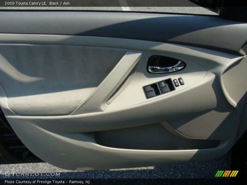 Black / Ash 2009 Toyota Camry LE