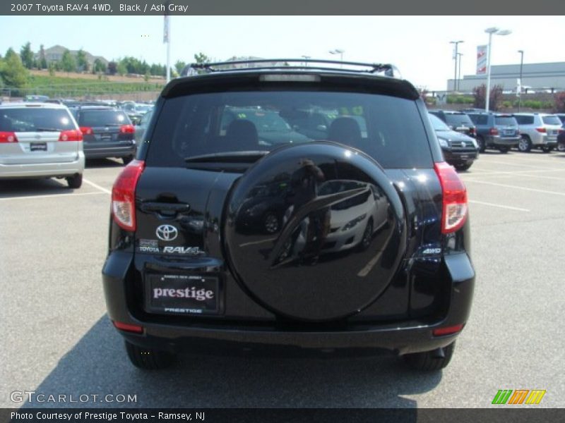 Black / Ash Gray 2007 Toyota RAV4 4WD