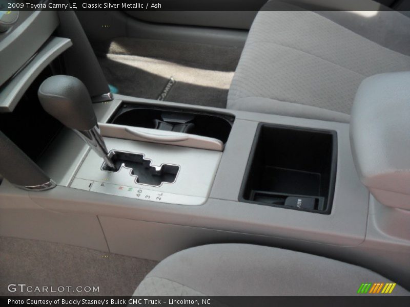 Classic Silver Metallic / Ash 2009 Toyota Camry LE