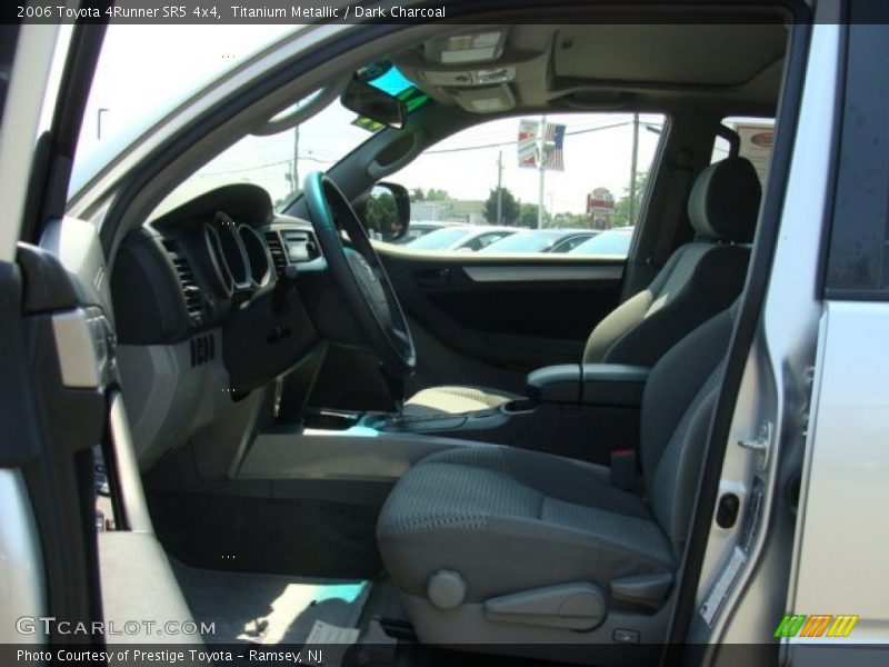 Titanium Metallic / Dark Charcoal 2006 Toyota 4Runner SR5 4x4