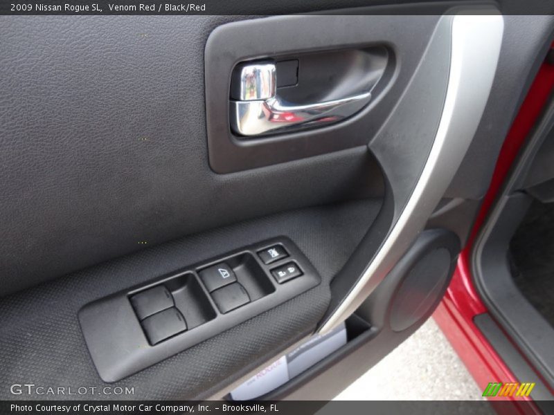 Venom Red / Black/Red 2009 Nissan Rogue SL