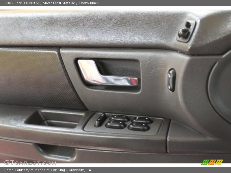 Silver Frost Metallic / Ebony Black 2007 Ford Taurus SE