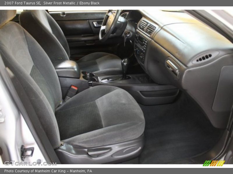 Silver Frost Metallic / Ebony Black 2007 Ford Taurus SE