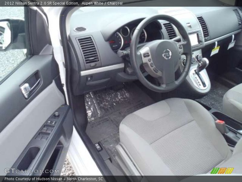 Aspen White / Charcoal 2012 Nissan Sentra 2.0 SR Special Edition