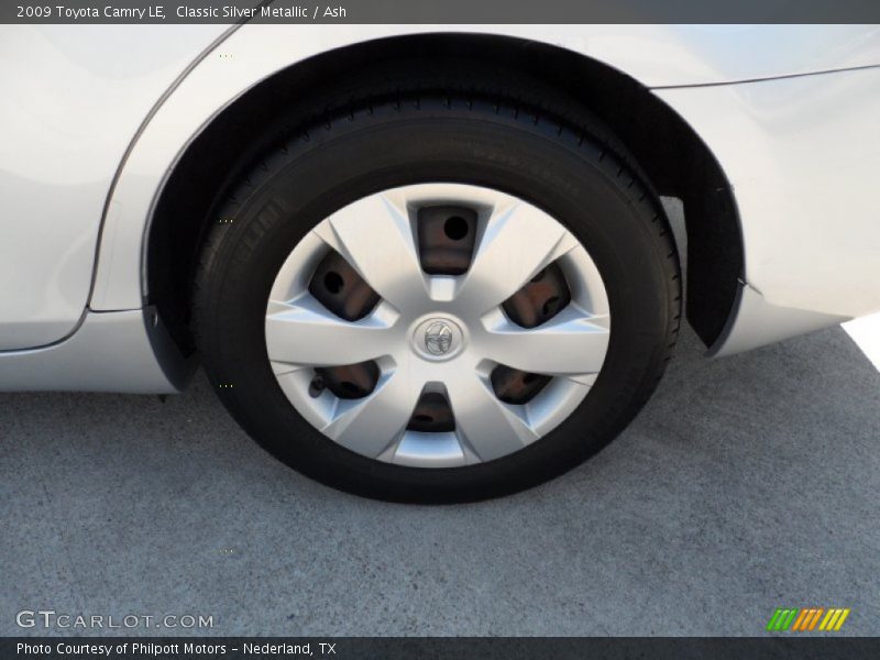 Classic Silver Metallic / Ash 2009 Toyota Camry LE