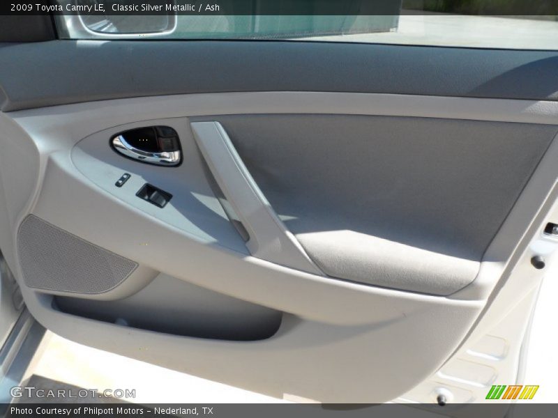 Classic Silver Metallic / Ash 2009 Toyota Camry LE