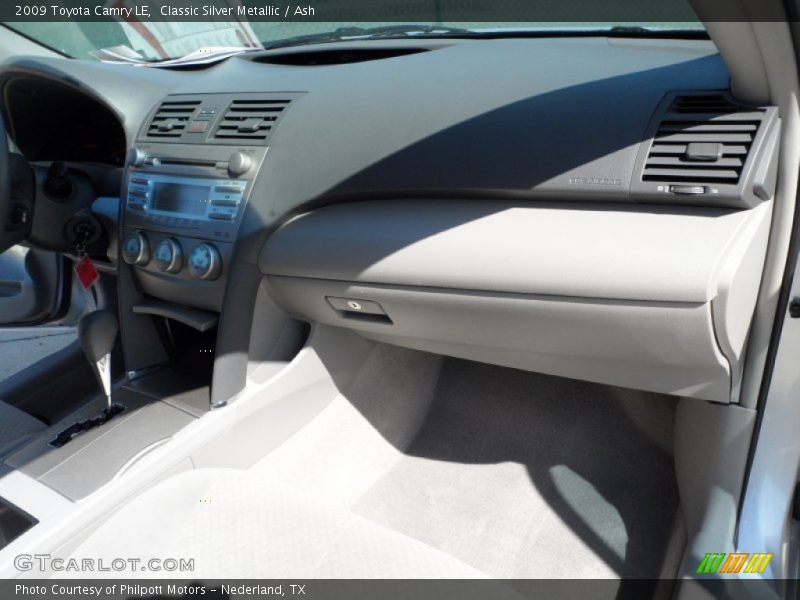 Classic Silver Metallic / Ash 2009 Toyota Camry LE