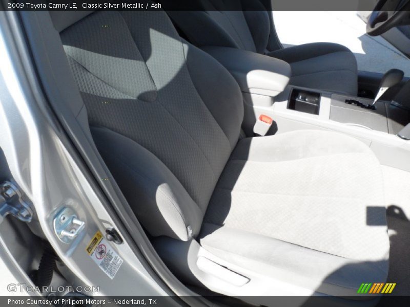 Classic Silver Metallic / Ash 2009 Toyota Camry LE