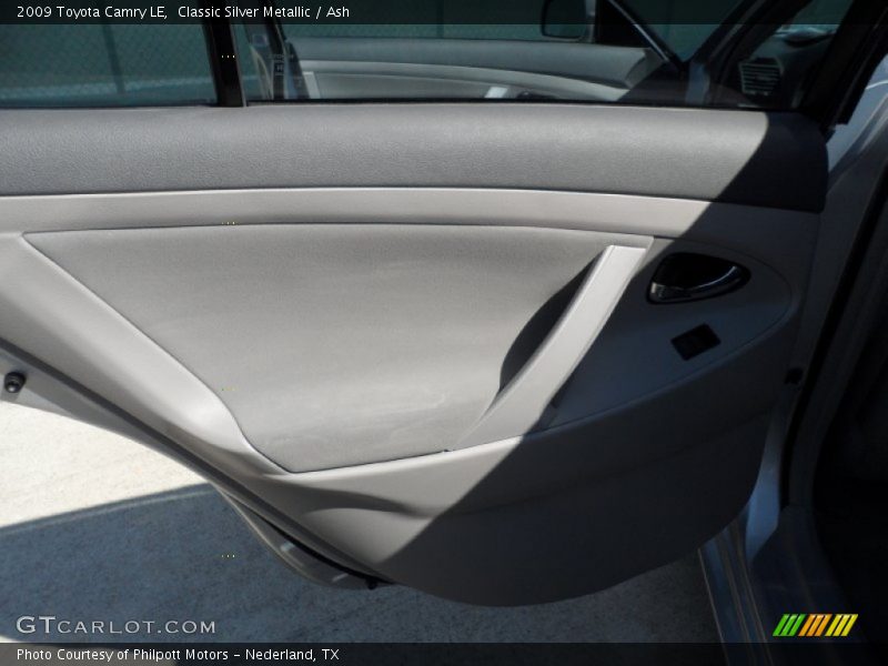 Classic Silver Metallic / Ash 2009 Toyota Camry LE