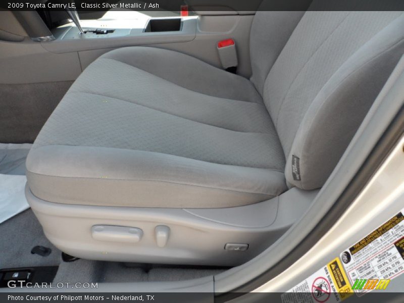 Classic Silver Metallic / Ash 2009 Toyota Camry LE
