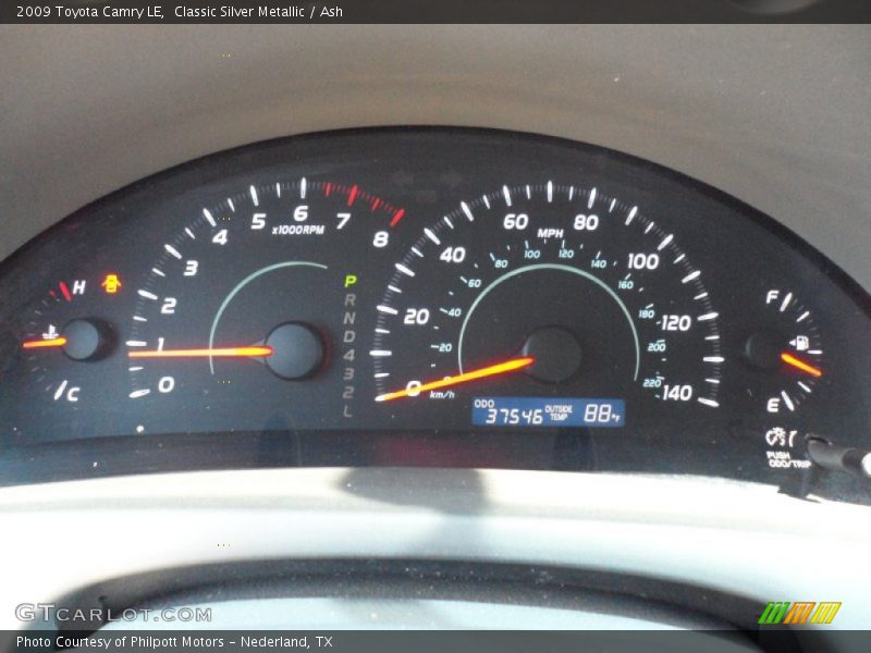 Classic Silver Metallic / Ash 2009 Toyota Camry LE