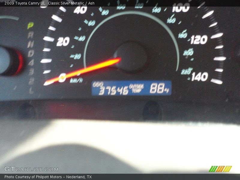 Classic Silver Metallic / Ash 2009 Toyota Camry LE