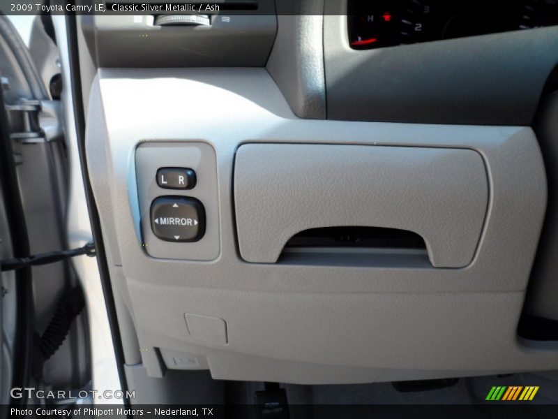 Classic Silver Metallic / Ash 2009 Toyota Camry LE