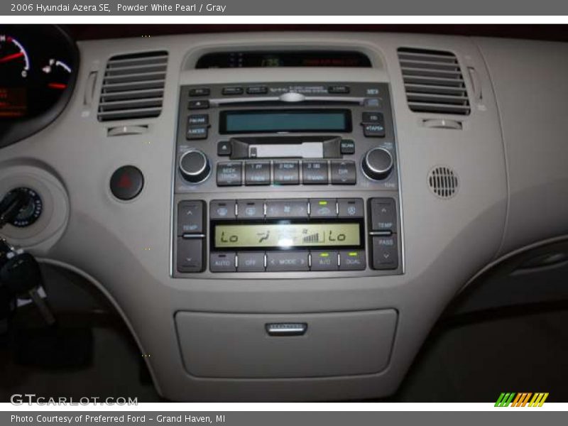 Powder White Pearl / Gray 2006 Hyundai Azera SE