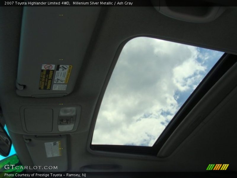 Millenium Silver Metallic / Ash Gray 2007 Toyota Highlander Limited 4WD