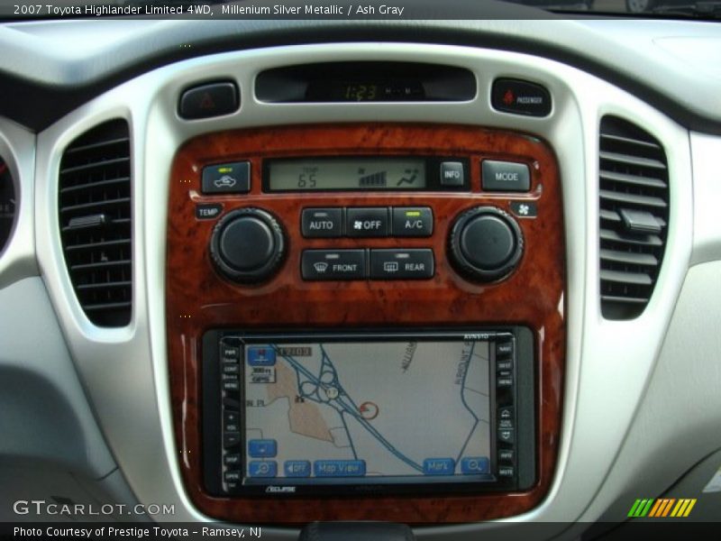 Millenium Silver Metallic / Ash Gray 2007 Toyota Highlander Limited 4WD