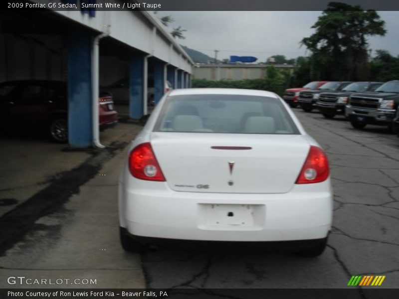 Summit White / Light Taupe 2009 Pontiac G6 Sedan