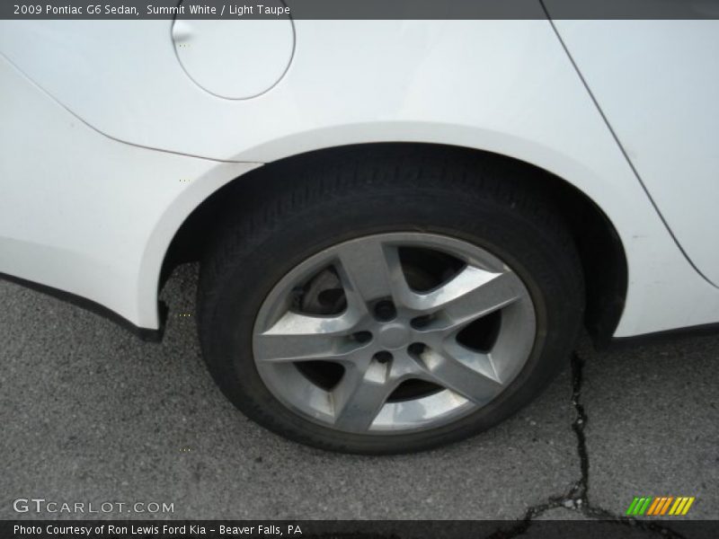Summit White / Light Taupe 2009 Pontiac G6 Sedan