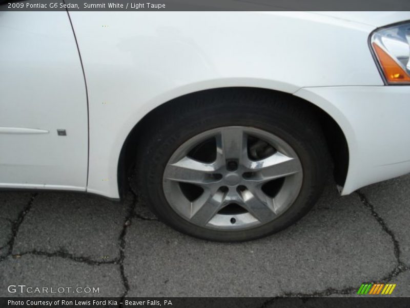 Summit White / Light Taupe 2009 Pontiac G6 Sedan
