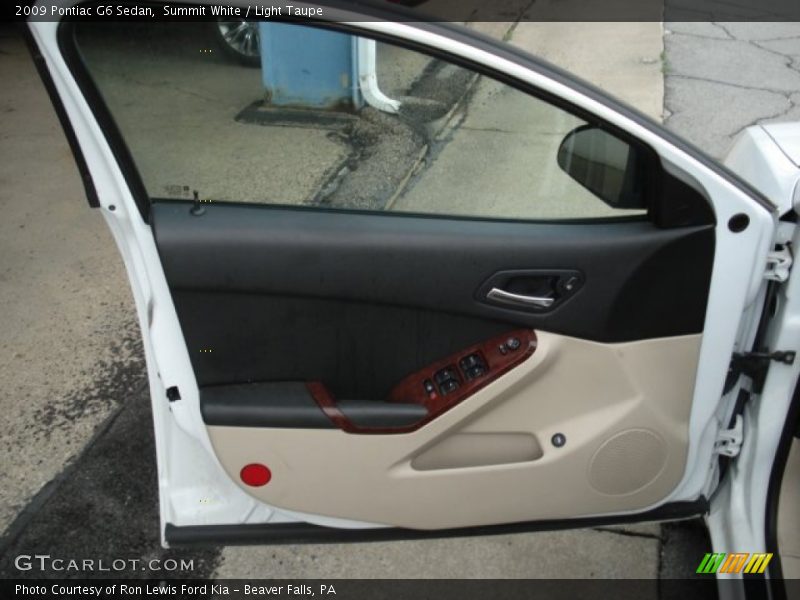 Summit White / Light Taupe 2009 Pontiac G6 Sedan