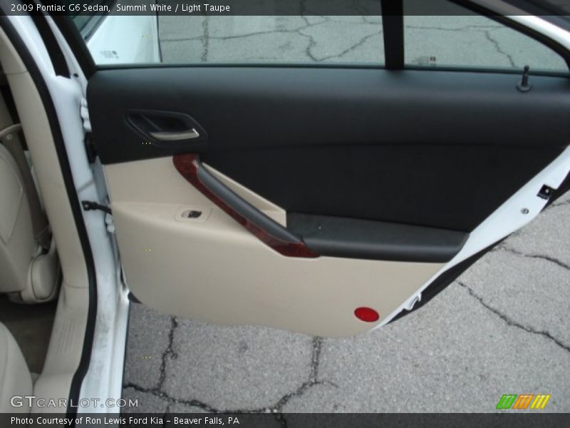 Summit White / Light Taupe 2009 Pontiac G6 Sedan