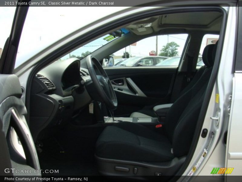 Classic Silver Metallic / Dark Charcoal 2011 Toyota Camry SE