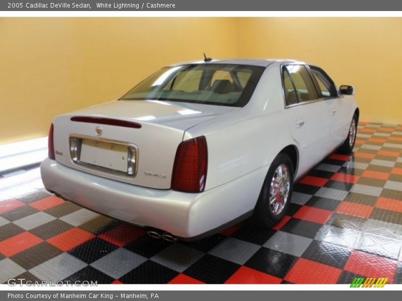 White Lightning / Cashmere 2005 Cadillac DeVille Sedan