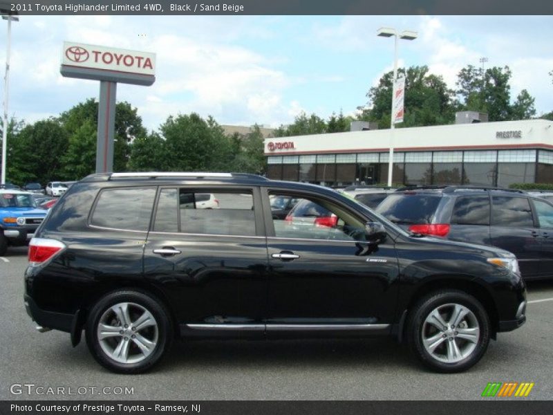 Black / Sand Beige 2011 Toyota Highlander Limited 4WD