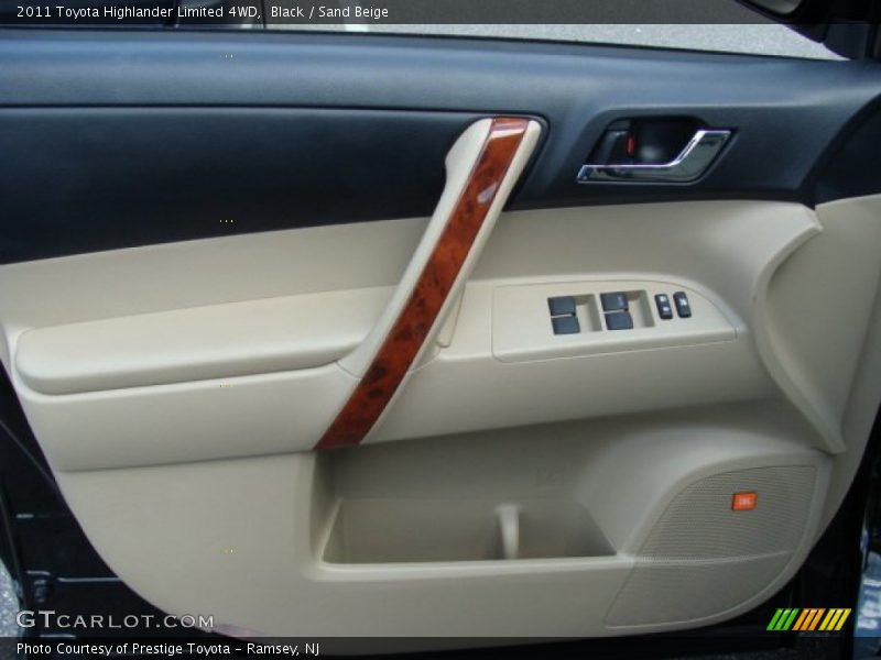 Black / Sand Beige 2011 Toyota Highlander Limited 4WD