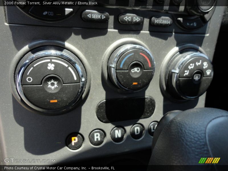Silver Alloy Metallic / Ebony Black 2006 Pontiac Torrent