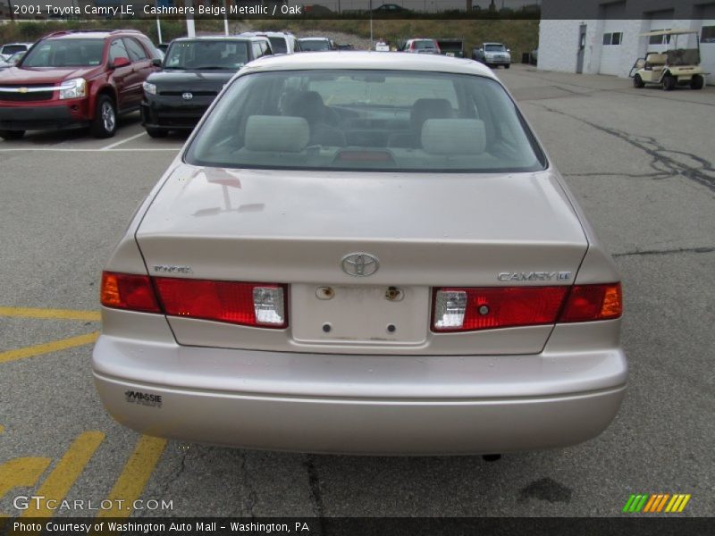 Cashmere Beige Metallic / Oak 2001 Toyota Camry LE