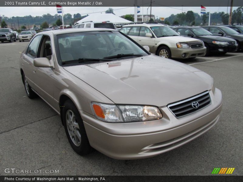Cashmere Beige Metallic / Oak 2001 Toyota Camry LE