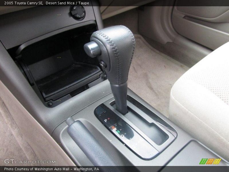 Desert Sand Mica / Taupe 2005 Toyota Camry SE