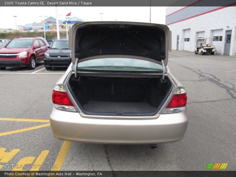 Desert Sand Mica / Taupe 2005 Toyota Camry SE