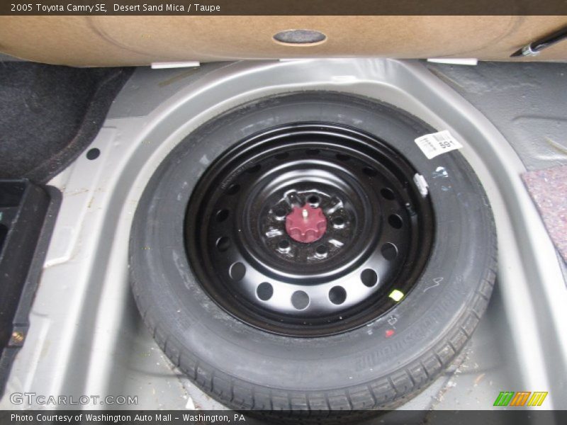 Desert Sand Mica / Taupe 2005 Toyota Camry SE